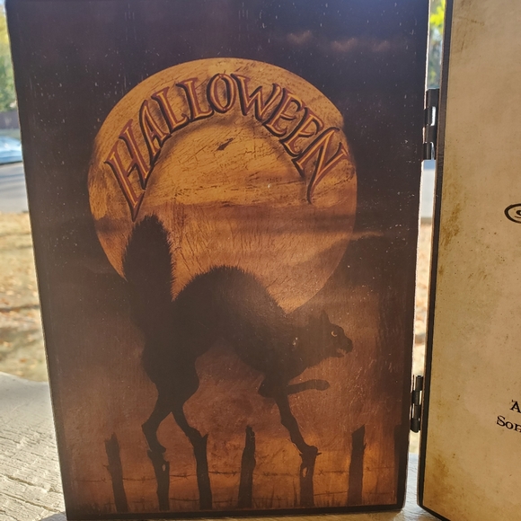 Classy Wood Halloween Decoration 🎃 - Picture 2 of 7